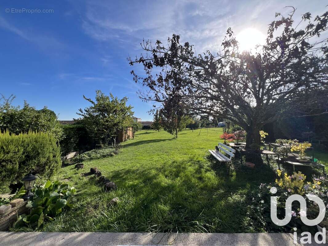 Photo 4 - Maison à CREUZIER-LE-VIEUX