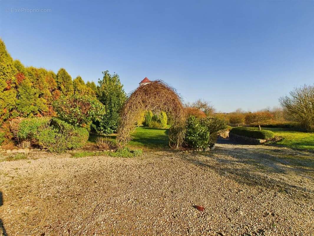 Maison à MARCILLY-SUR-SEINE