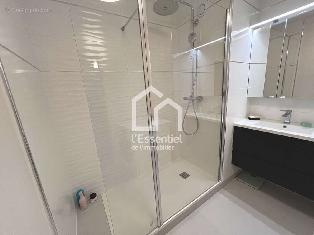 Appartement à VERNEUIL-SUR-SEINE