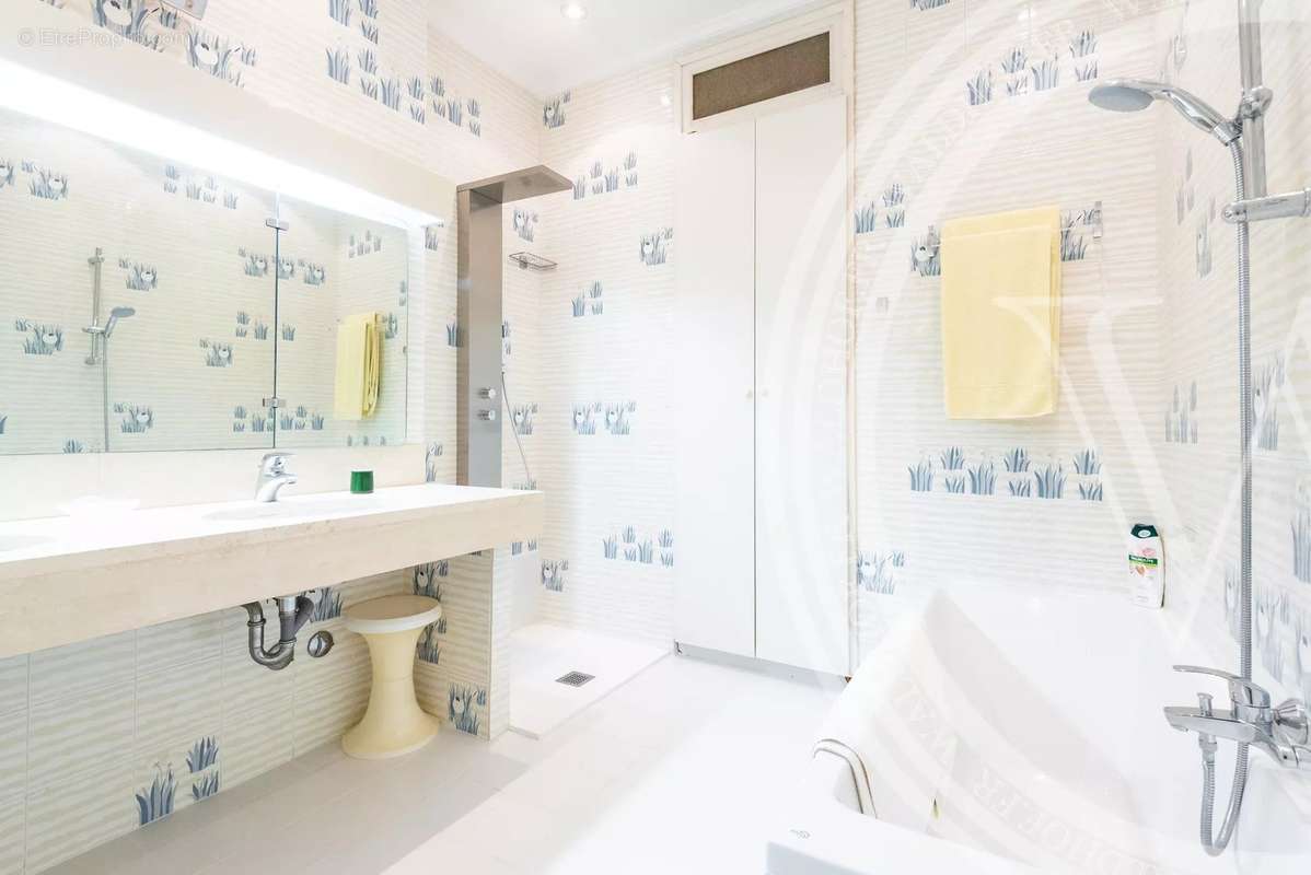 Maison à ROQUEBRUNE-CAP-MARTIN