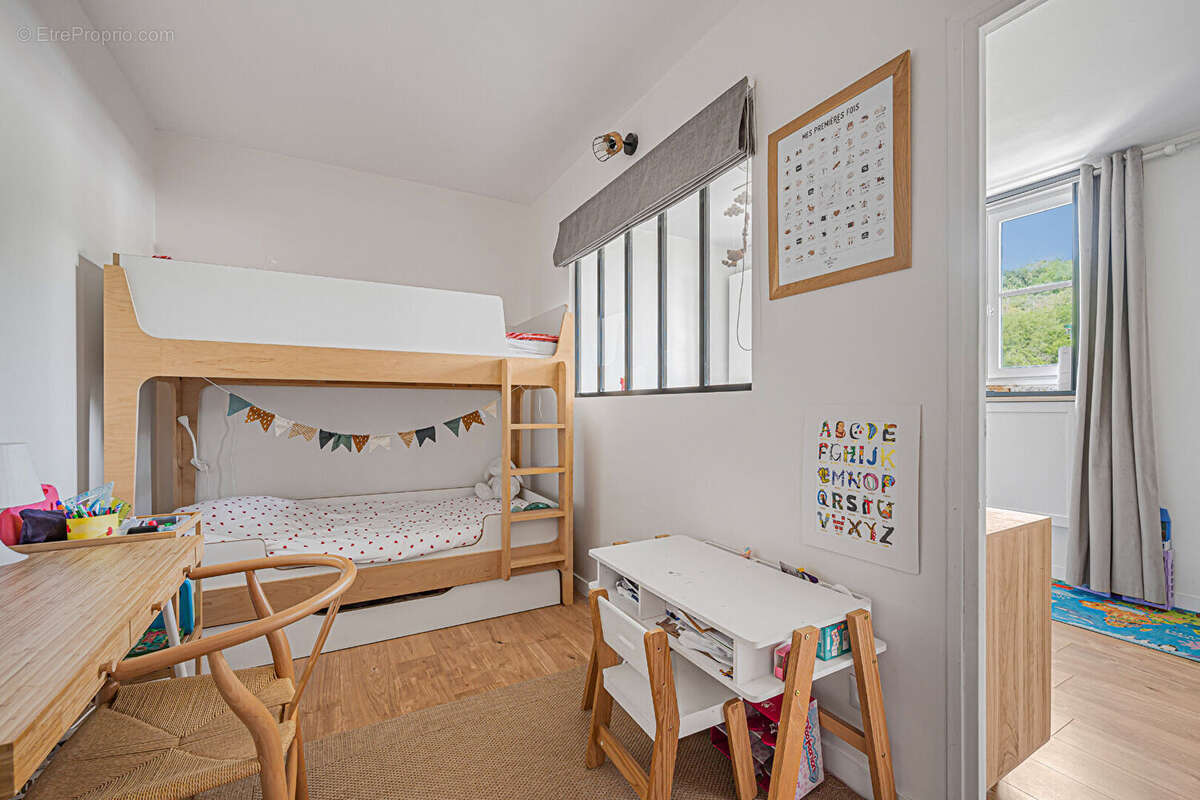 Appartement Sevres 4 pièce(s) 73 m2 - photo 9
