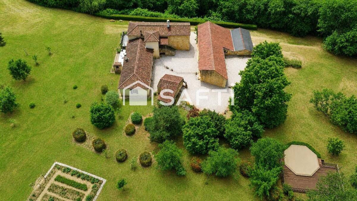 Photo 1 - Maison à FUMEL