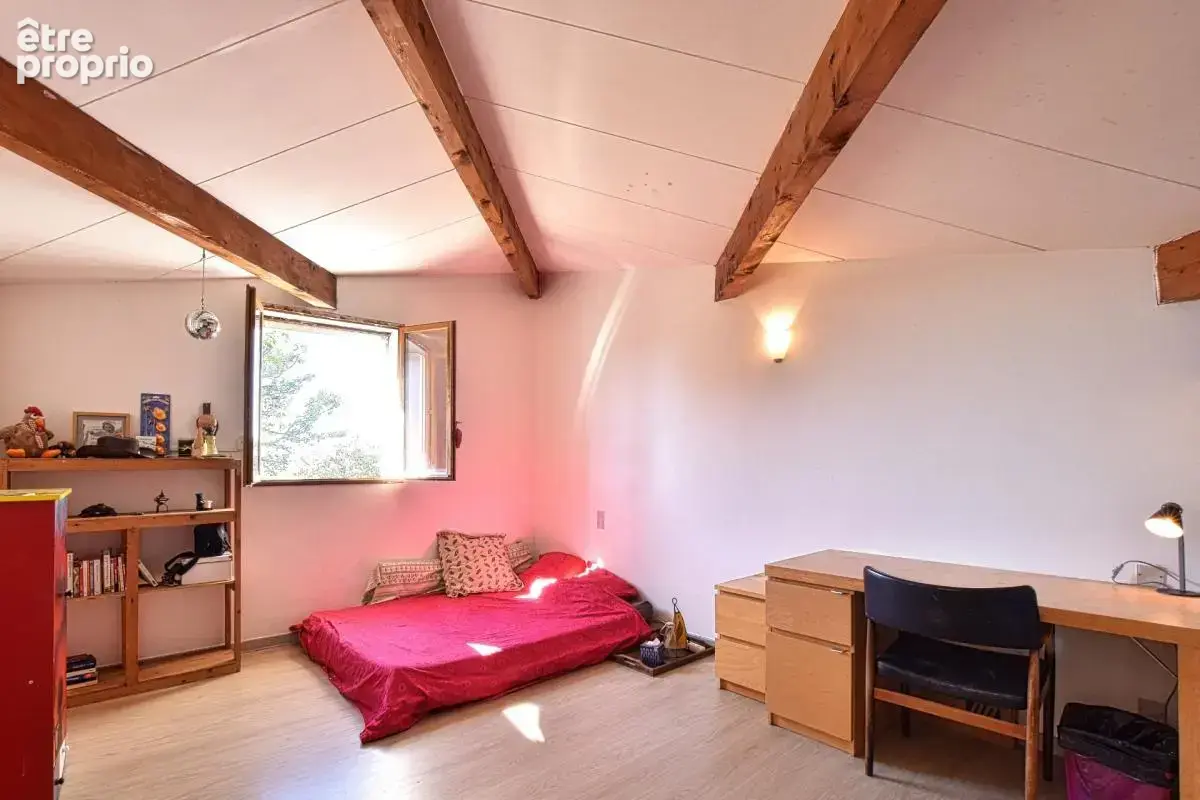 Villa d’architecte au cœur de 2,6 hectares de nature, avec vue panoramique exceptionnelle - photo 17