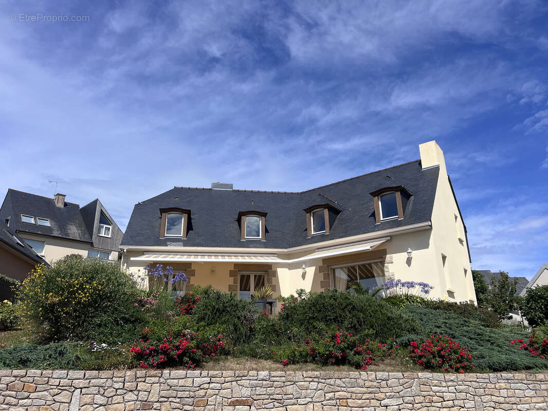 Erquy 22430, venez déposer vos valises dans cette belle maison avec très belle vue de 181 m2 - photo 18