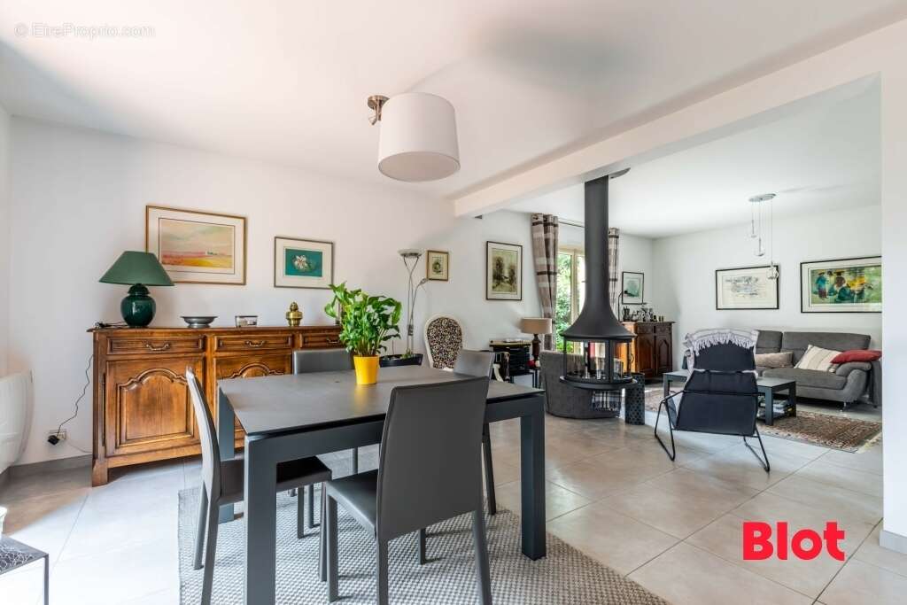Maison 151 m² à Betton  - photo 4