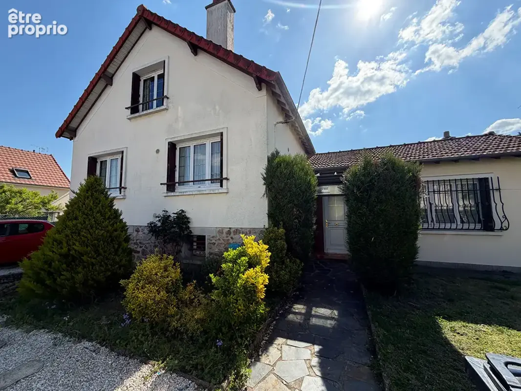 Maison lumineuse avec suite parentale indépendante, sous-sol total, véranda & jardin clos 509 m² ? Proche gare, écoles et commer - photo 2