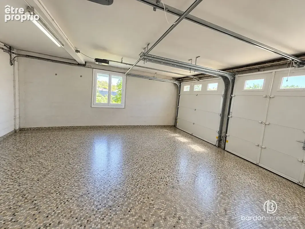 Maison à rénover - 175 m² - Centre-ville de Challans - photo 9