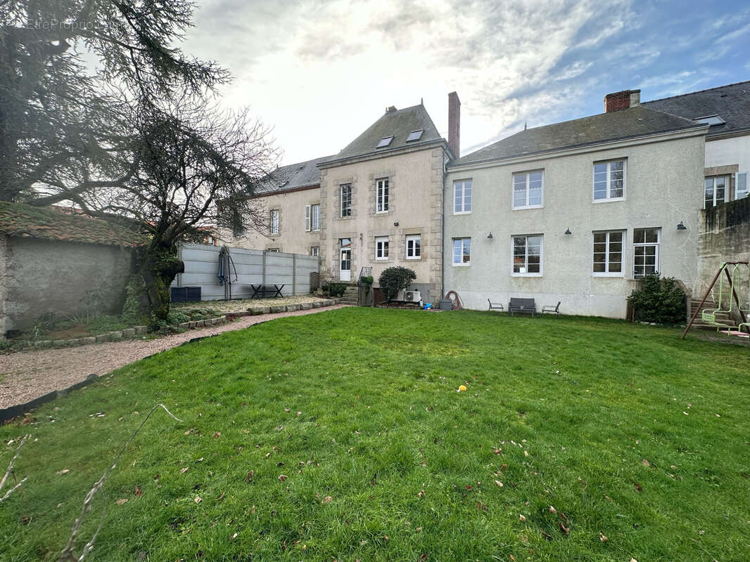 Maison à LES LUCS-SUR-BOULOGNE