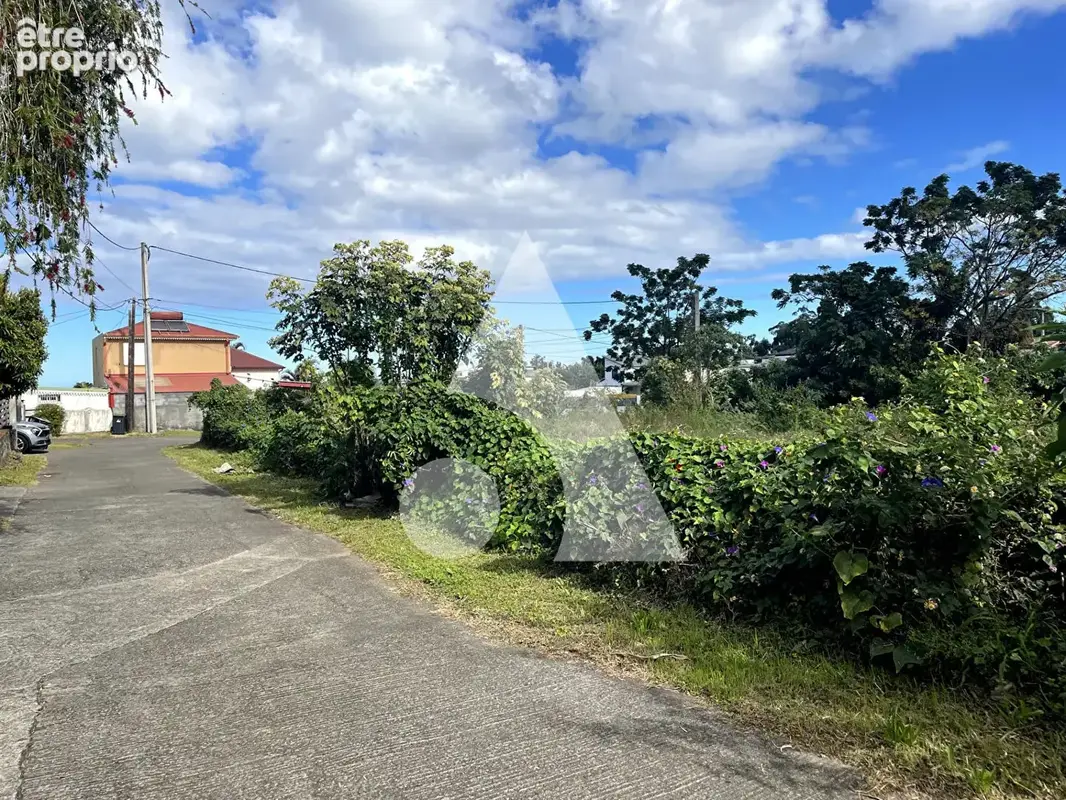 RARE AU TAMPON - magnifiques terrains à bâtir pour votre futur projet ! reste 2 lots ! - photo 3