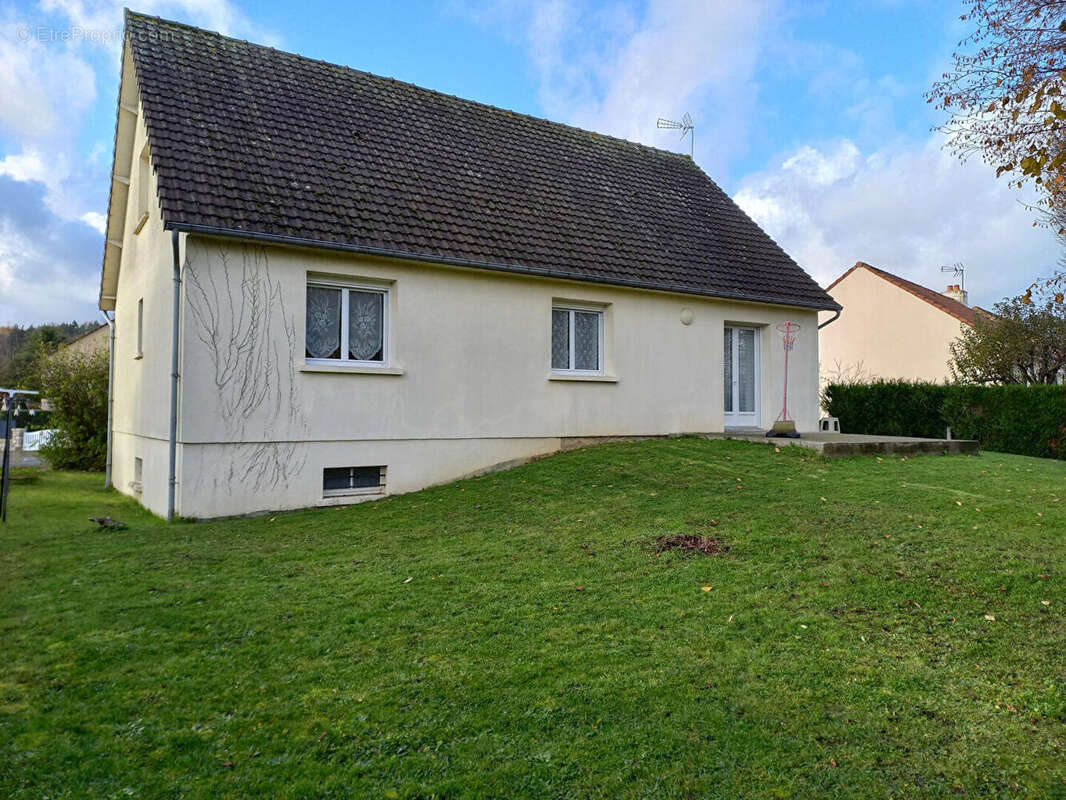 Maison à LA FERTE-BERNARD