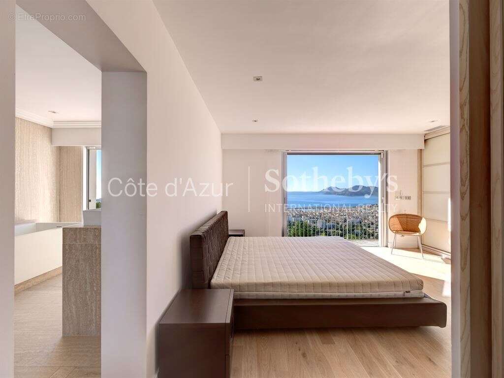 Maison à CANNES