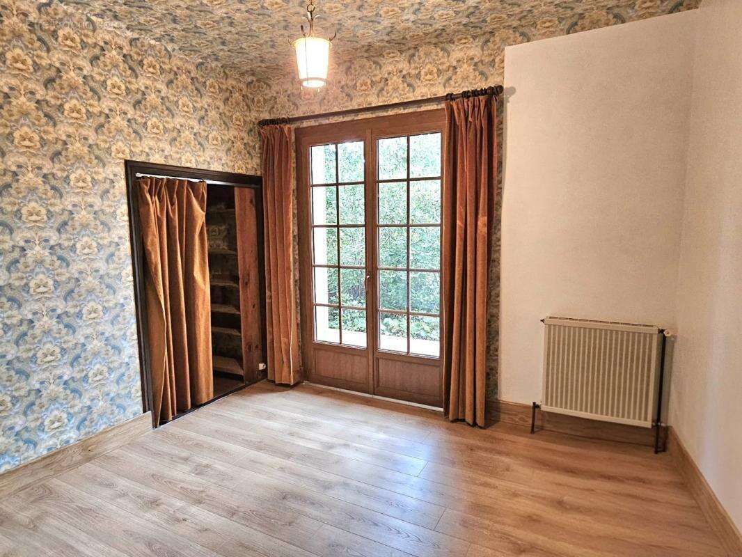 Maison à SAVERDUN