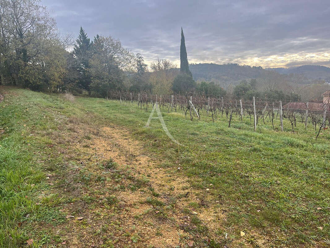 Terrain à PRAYSSAC