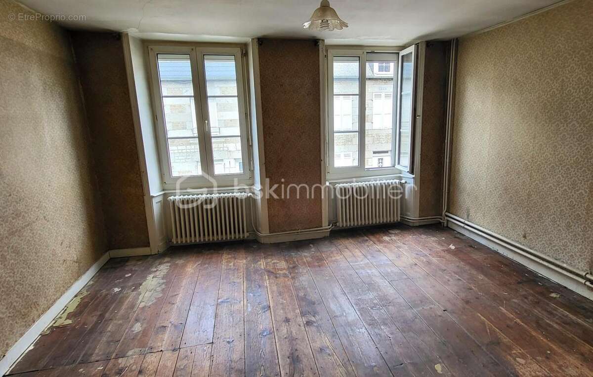 Maison à SAINT-SEVER-CALVADOS