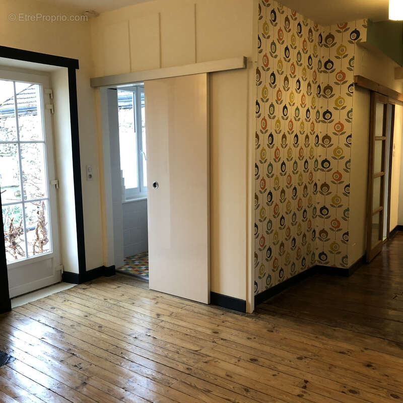 Maison à CHATEAUNEUF-LA-FORET