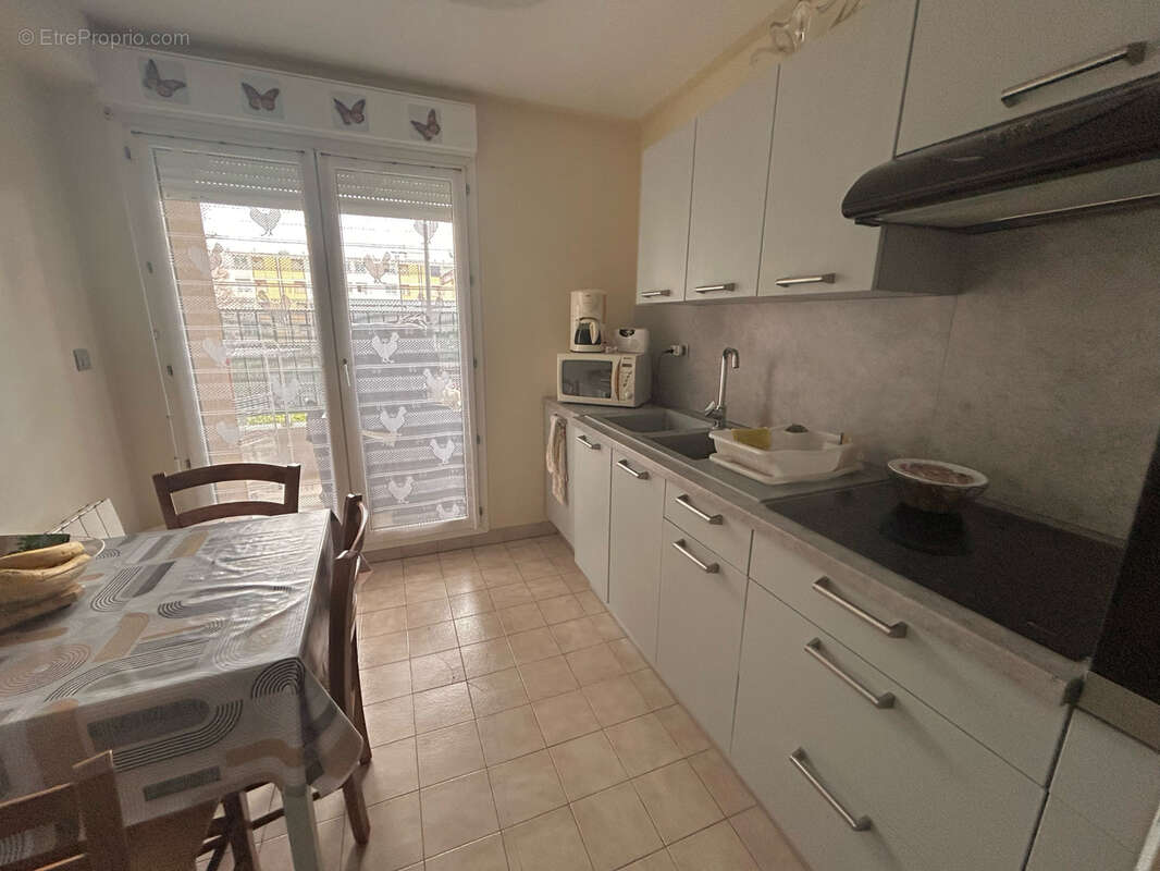 Appartement à ANSE