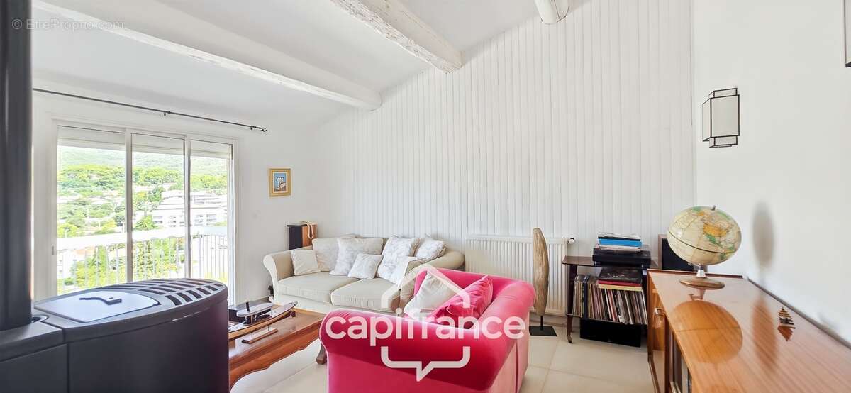 Maison à vendre 6 pièces TOULON Valbertrand(83)+ garage + piscine - photo 6