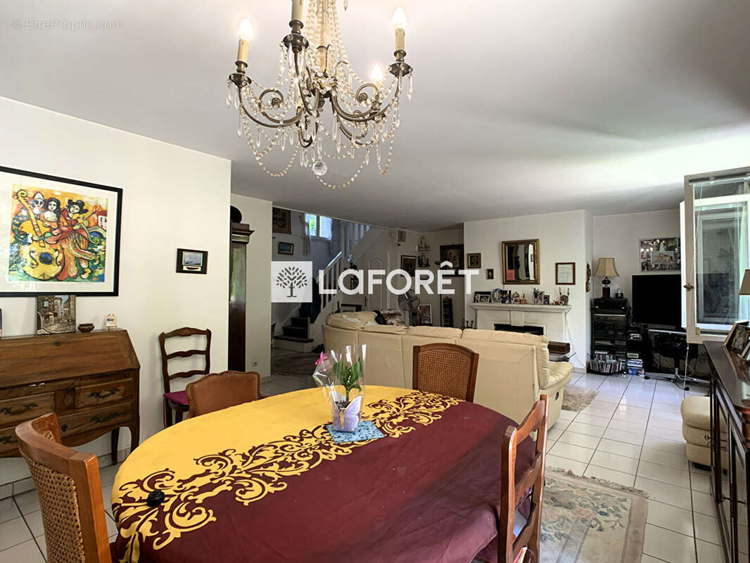 Maison à LE PLESSIS-BOUCHARD