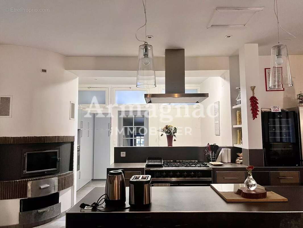 Maison à VIC-FEZENSAC