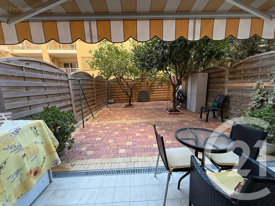 Appartement à ROQUEBRUNE-CAP-MARTIN