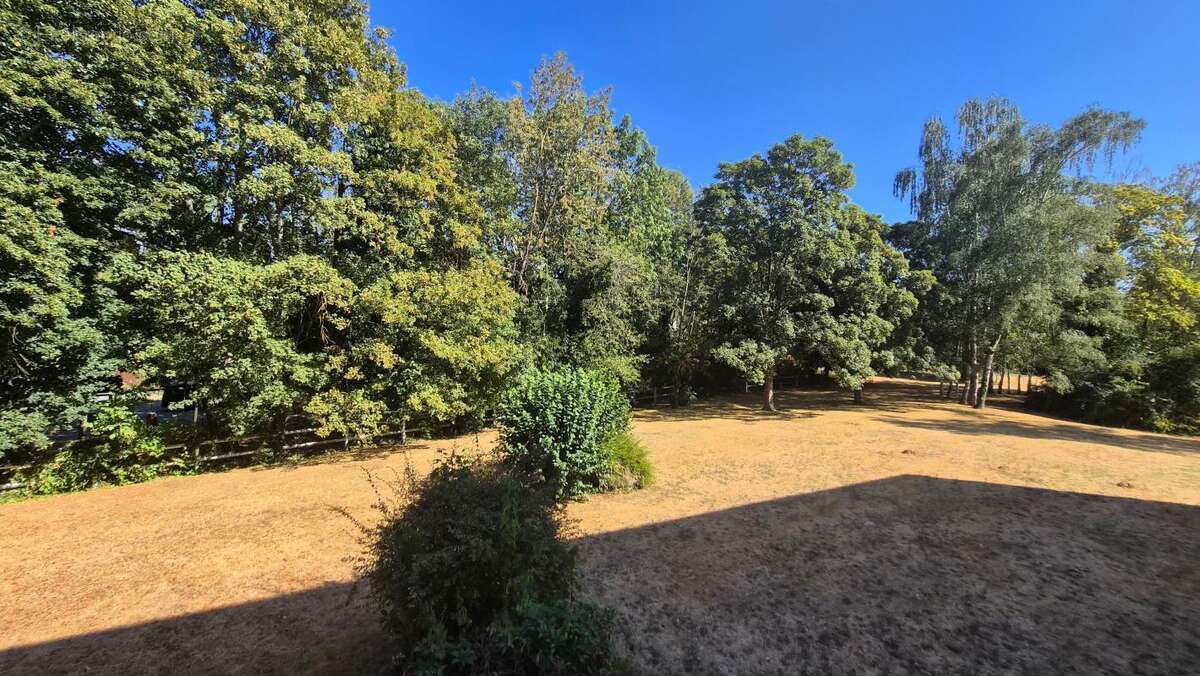 T3 de 56,96 m², premier étage, parking et caves privés - photo 2