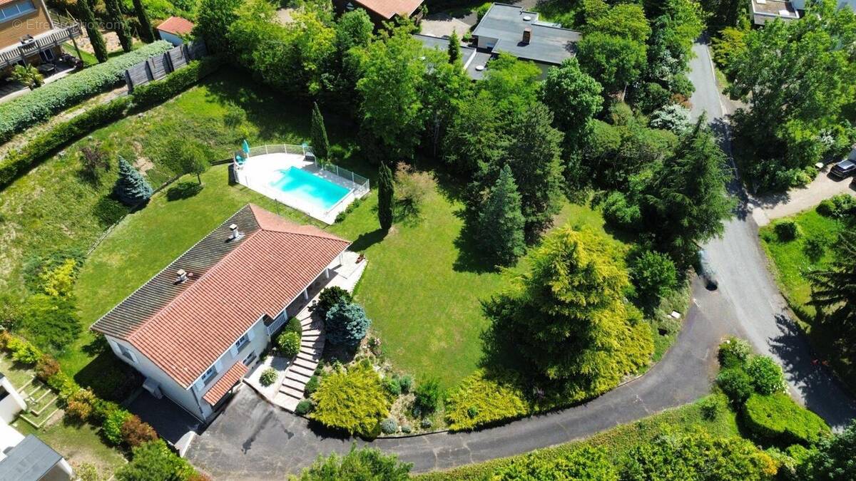Photo 1 - Maison à CHATELGUYON