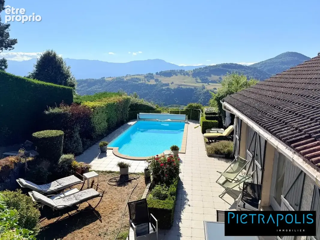Photo Maison à Saint-Martin-D'uriage au prix de 649 000€