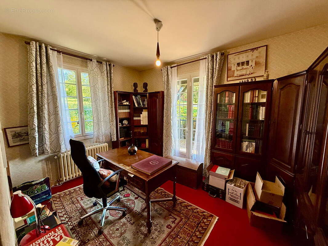 Maison à PUJOLS