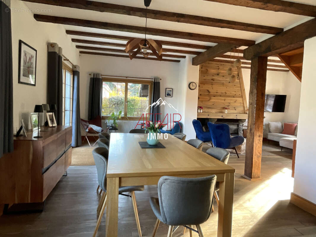 Maison à NEYDENS