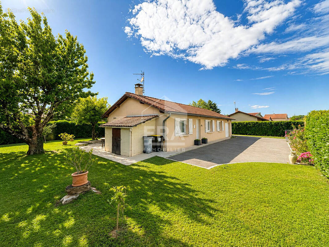 Maison à SAINT-DENIS-EN-BUGEY