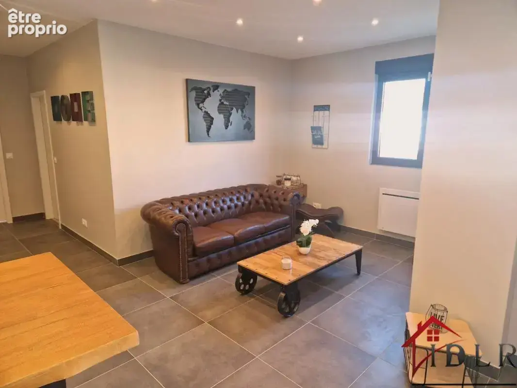 Coubert - batiment commercial + appartement - photo 6