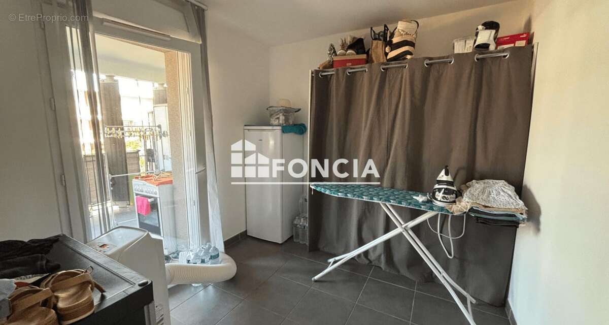 Appartement à CHATEAUNEUF-LES-MARTIGUES
