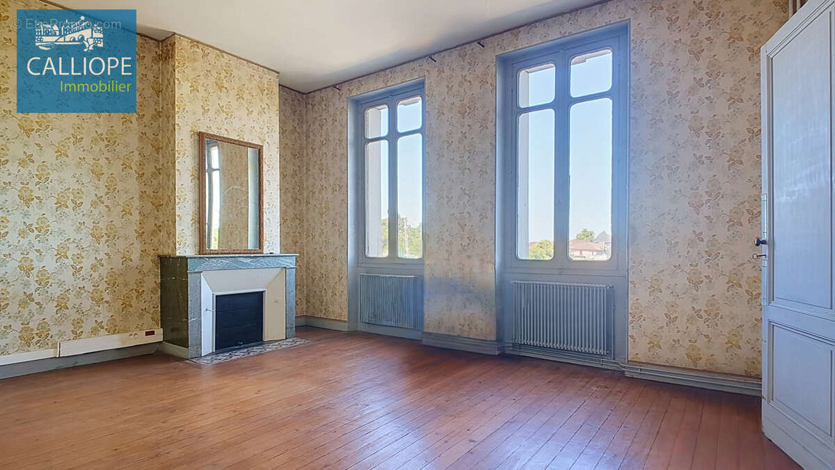 Maison à CANTENAC