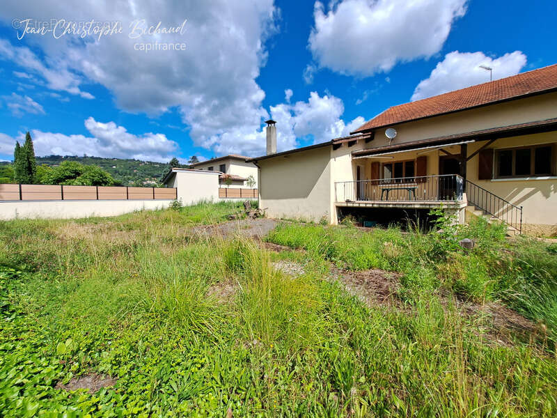 Maison à COLLONGES-AU-MONT-D'OR