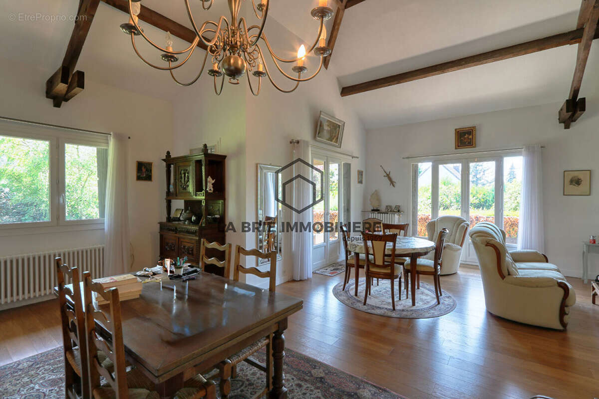 Maison à VILLECRESNES