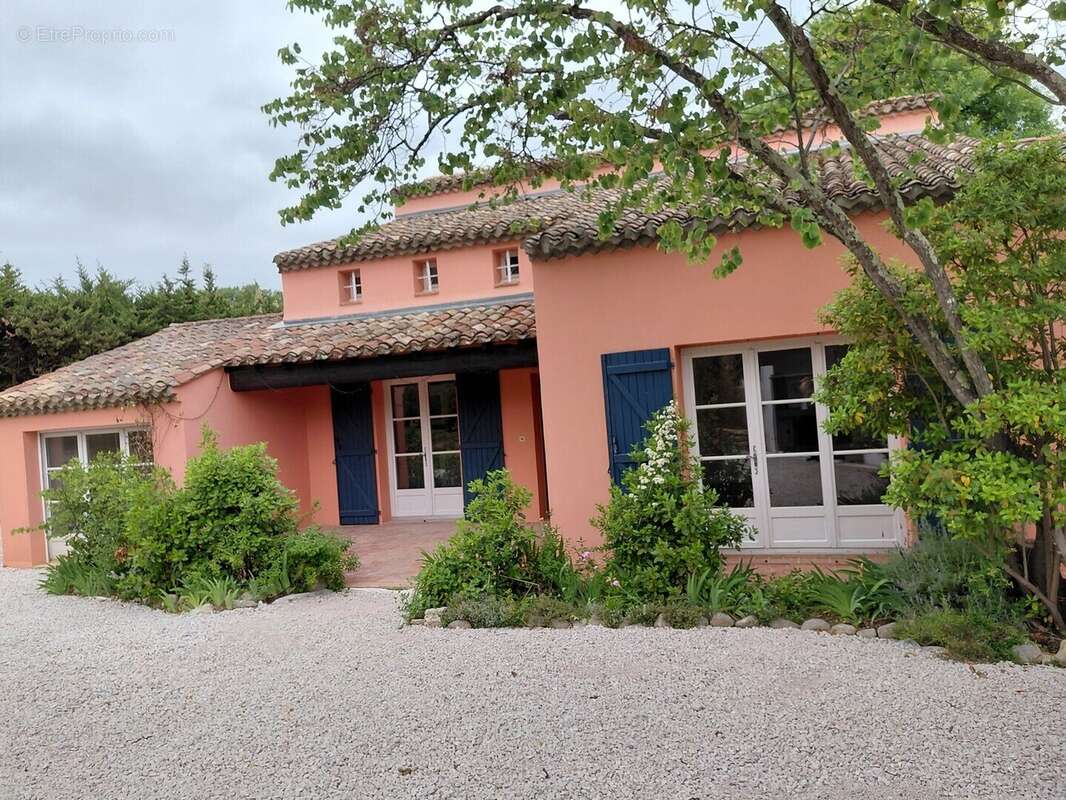 Maison à RESTINCLIERES