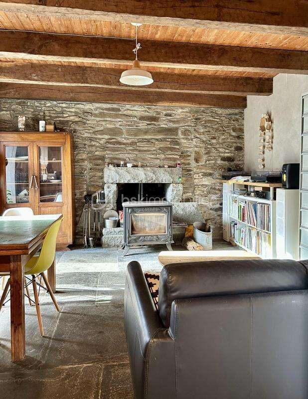 Maison à PONT-DE-BUIS-LES-QUIMERCH