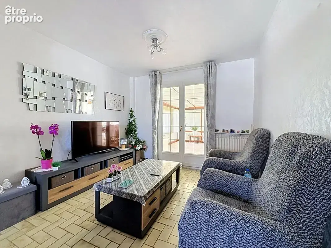 Pavillon independant - 118m² - 4 chambres - sous sol total - double garage - 60250 bury - photo 5