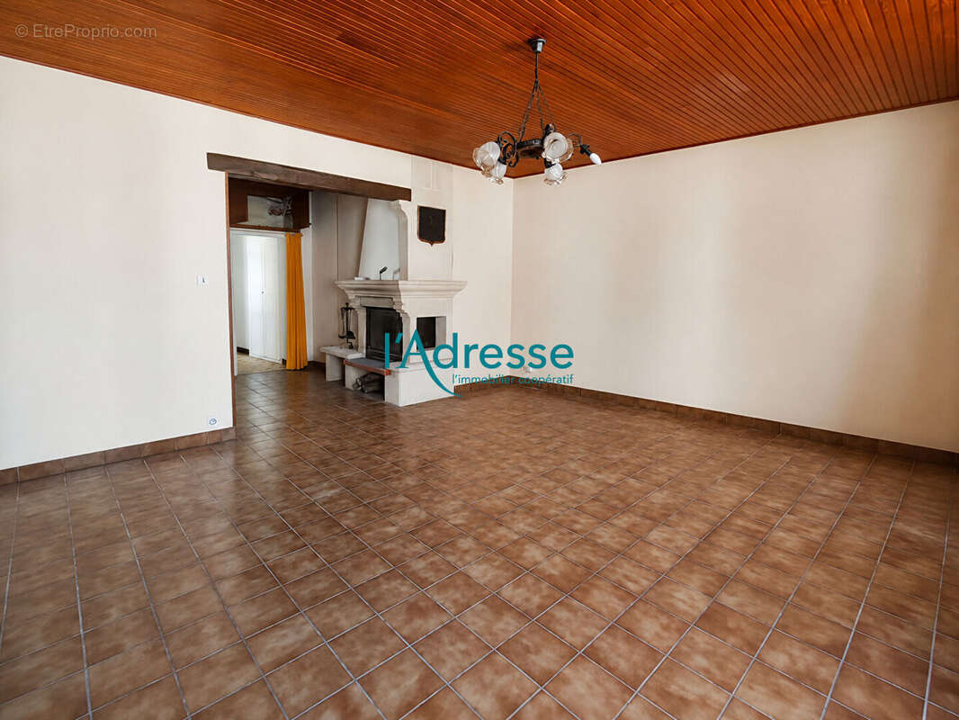 Maison Botz En Mauges 3 pièce(s) 93.39 m2 - photo 2