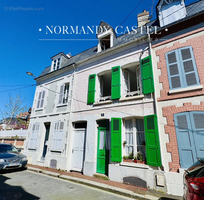 Maison à TROUVILLE-SUR-MER