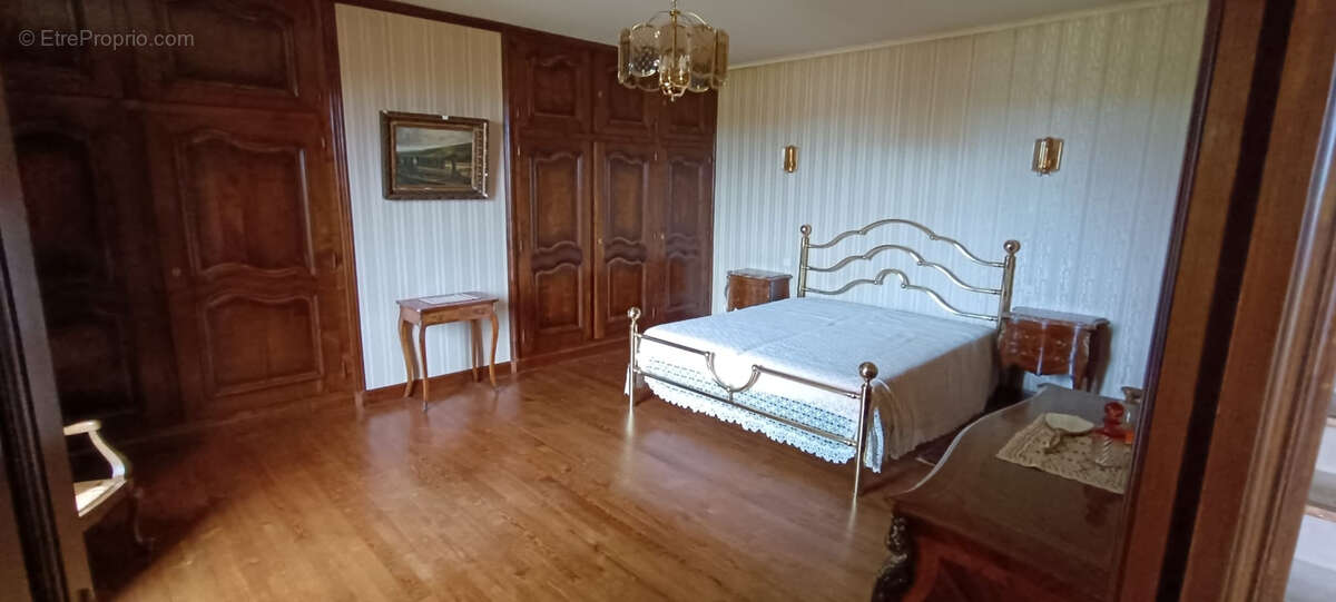 Maison à CLERMONT-FERRAND