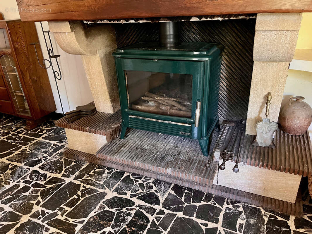 Maison à MONTREUIL-BELLAY