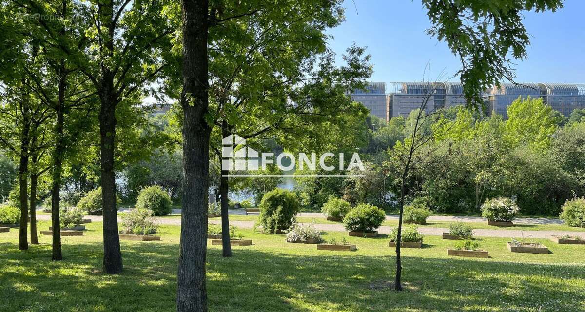 Appartement à CALUIRE-ET-CUIRE