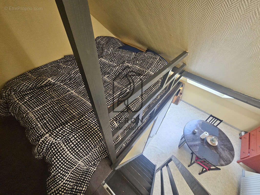Appartement T2 en Mezzanine - Appartement à VILLENEUVE-D'ASCQ