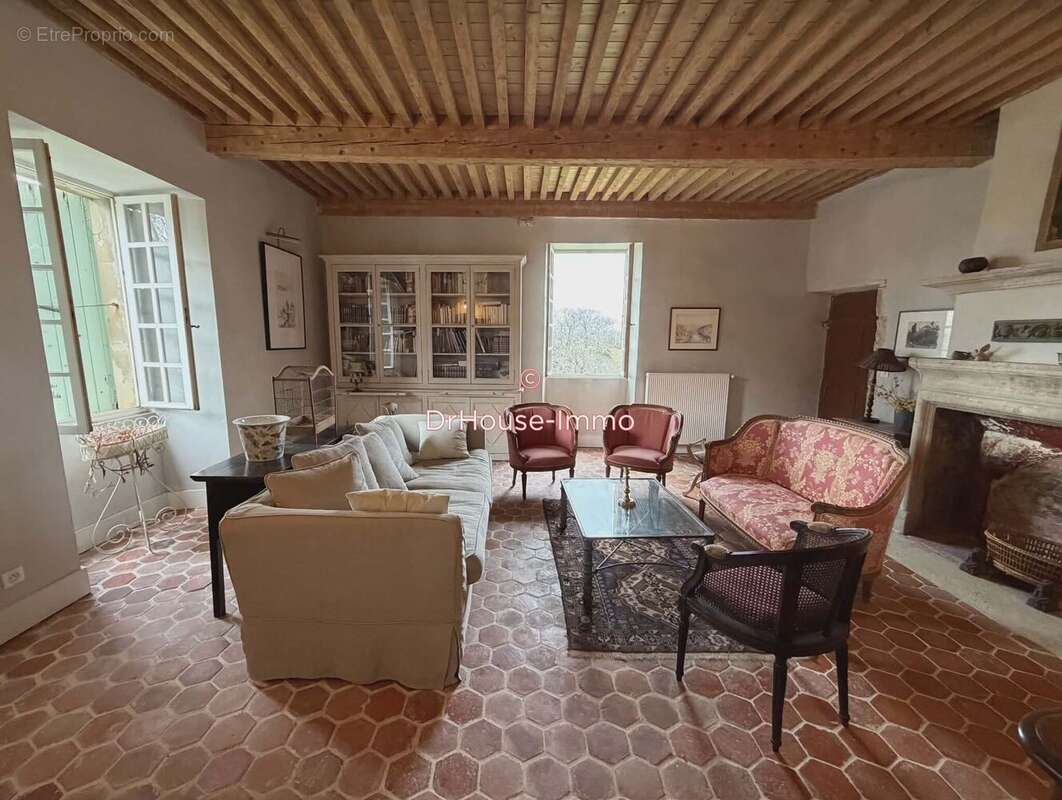 Maison à LA BAUME-CORNILLANE