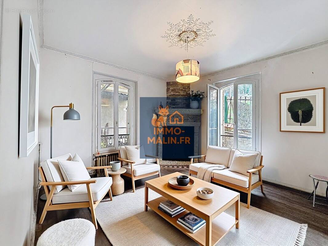 Salon IA - Maison à VILLENEUVE-SAINT-GEORGES