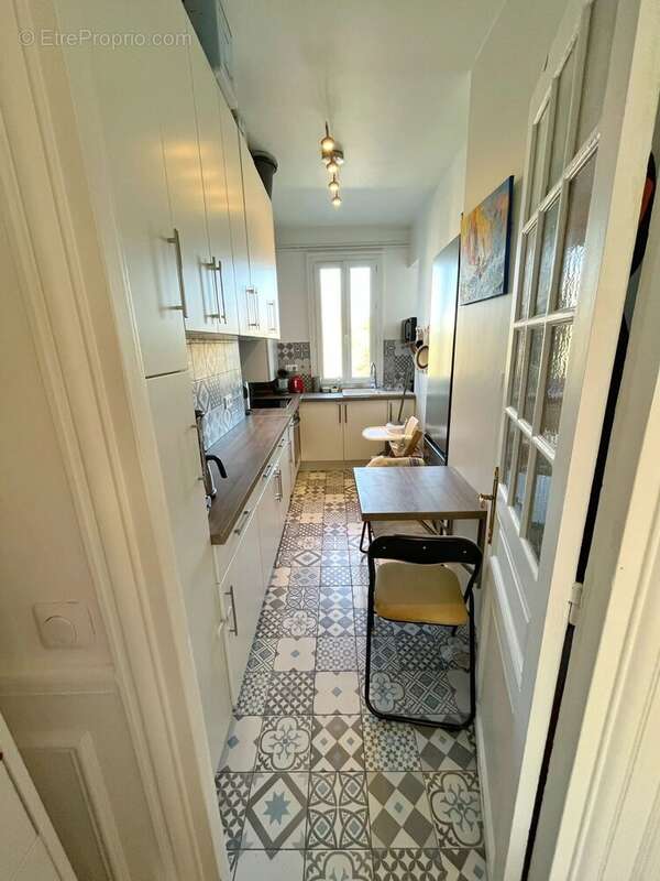 Appartement à LEVALLOIS-PERRET