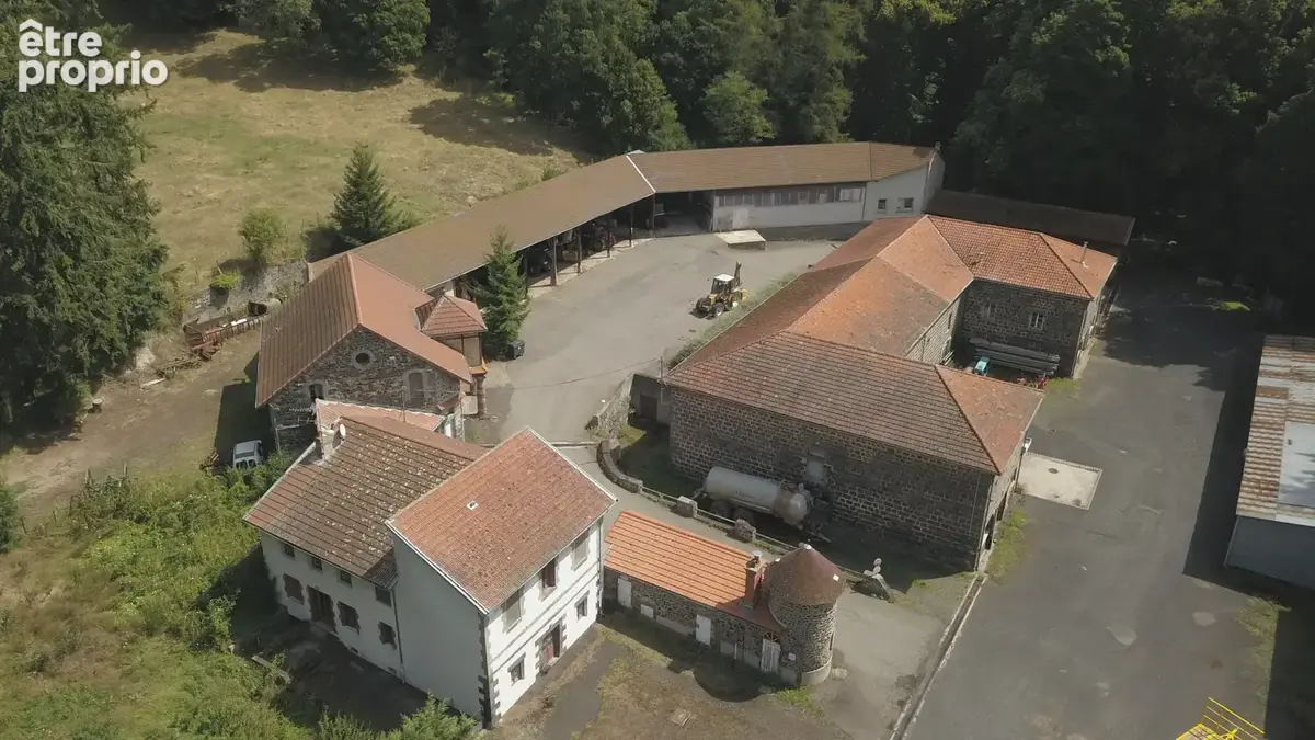 Domaine aux portes de l'agglomération Clermontoise. Secteur OUEST. - photo 2