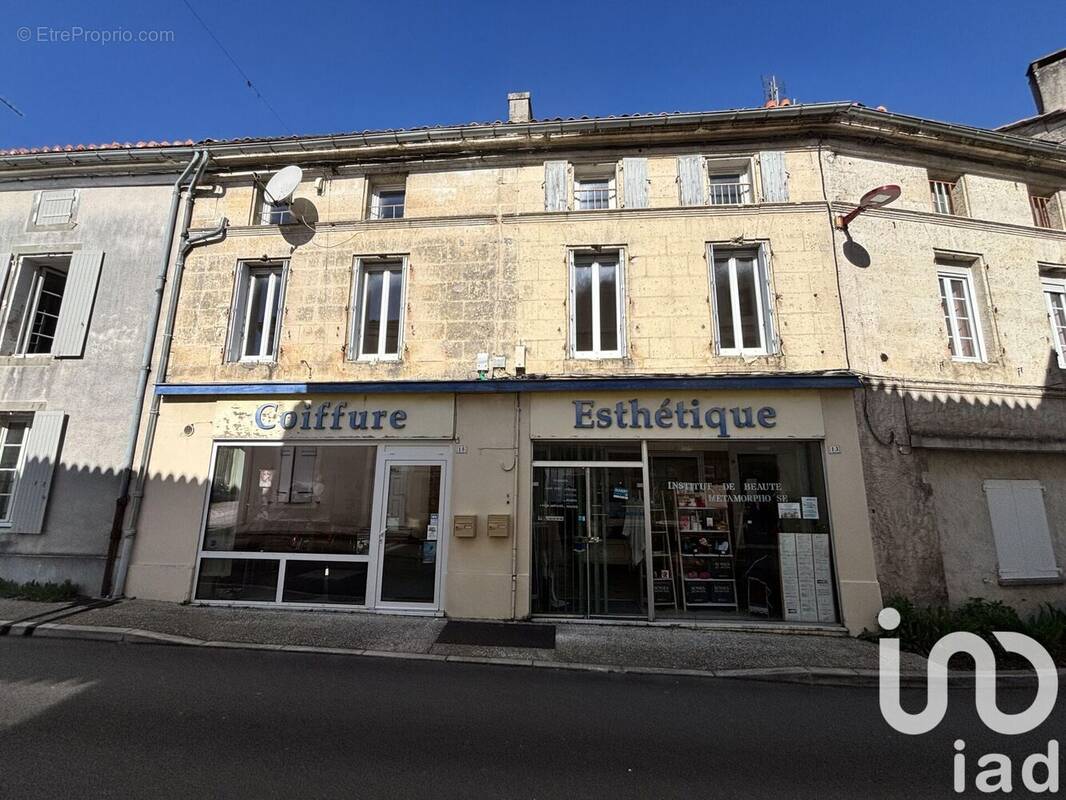 Photo 1 - Appartement à LA COURONNE