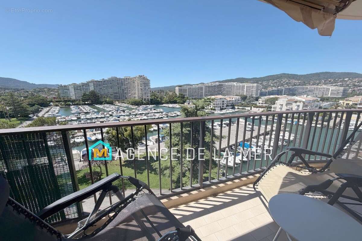 Appartement à MANDELIEU-LA-NAPOULE